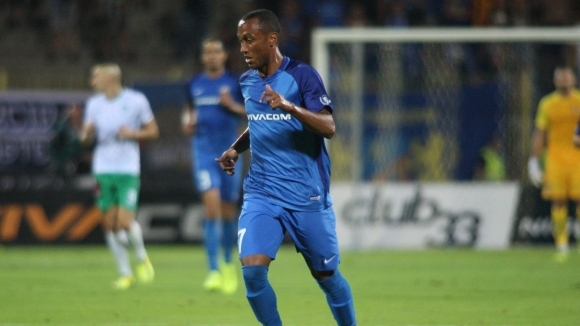 Любимецът на феновете на Левски Паулиньо най вероятно ще пропусне и