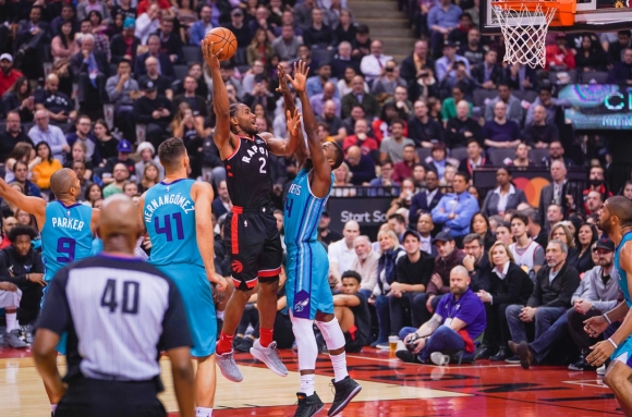 Торонто излезе начело в НБА с баланс 4 победи от