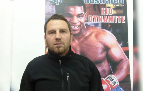 Емблематичният български боксьор Константин Семерджиев Коко Тайсъна отказал да
