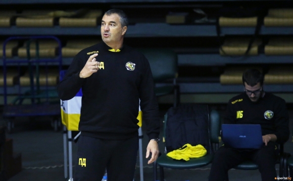 Старши треньорът на волейболния Миньор Перник Петьо Драгиев коментира загубата