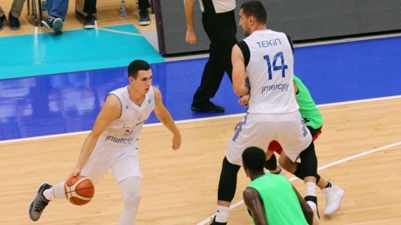 Българинът Йордан Минчев изигра силен мач за тима на Истанбул