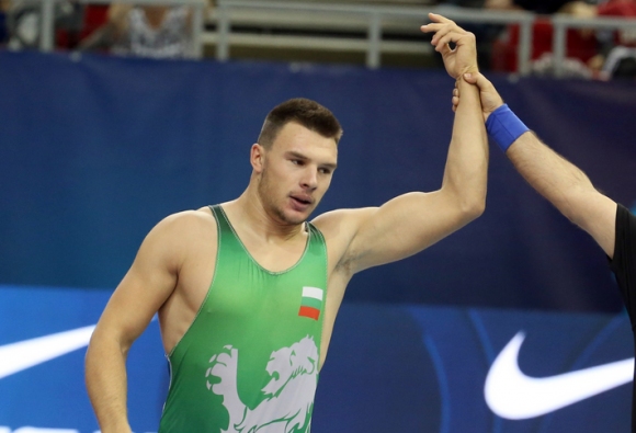 България има трети финалист от световното първенство по борба в