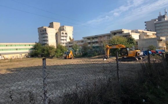 Започна изграждането на нов футболен терен в Кранево Комплекс Аква