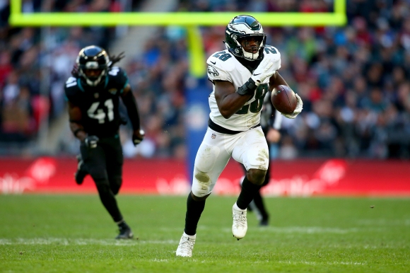 Рекордна за мач от НФЛ на Уембли публика видя победата