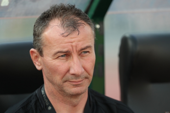 Доскорошният треньор на ЦСКА София Стамен Белчев очаква назначение през зимата