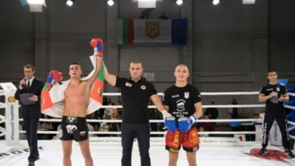 Изключително голям е интересът към галавечер по кикбокс която ще