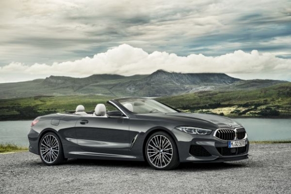 BMW продължава своята моделна офанзива в луксозния сегмент и представя