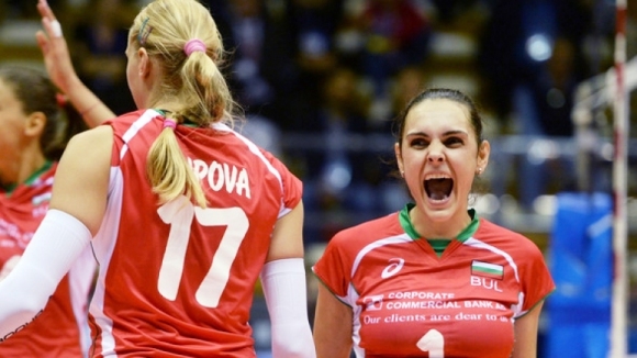 Волейболистките на Славия победиха като домакин Казанлък с 3 0 25 13