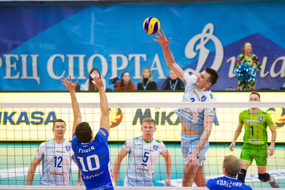 Националът Светослав Гоцев и тимът на Динамо Ленинградска област стартираха със загуба