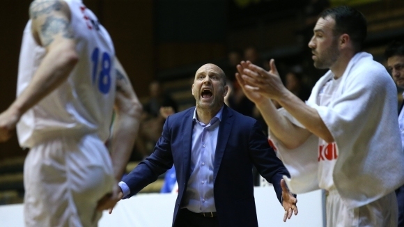 Старши треньорът на Левски Лукойл Константин Папазов коментира след победата