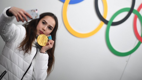 Олимпийската шампионка от Пьончан 2018 Алина Загитова Русия спечели титлата