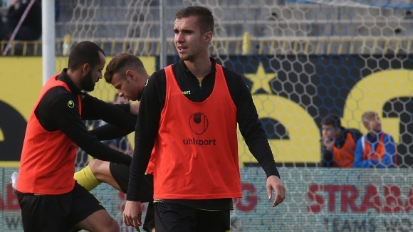 Голмайсторът на Ботев Пловдив на Герена Антонио Вутов защити Божидар