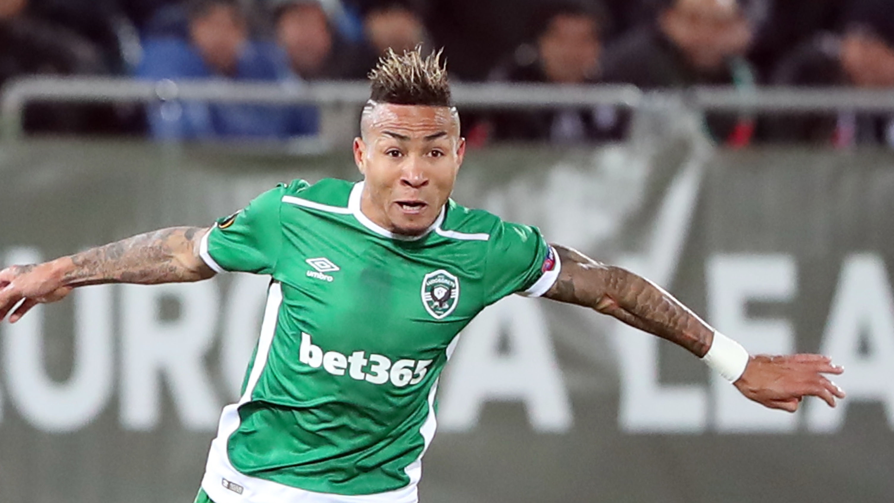 В Лудогорец може и да не са много активни на