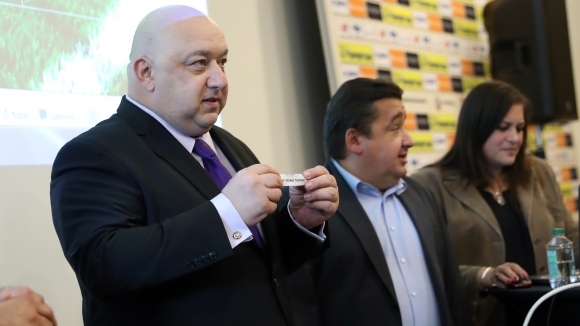 Днес от 12 00 в София бе теглен жребият за 1 4 финалите