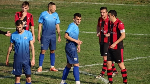 Отборът на Марица Пловдив записа класическа победа с 3 0 над