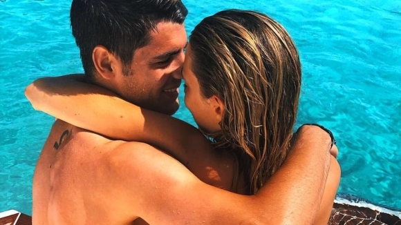 Алваро Мората е толкова привързан към семейството си че използва