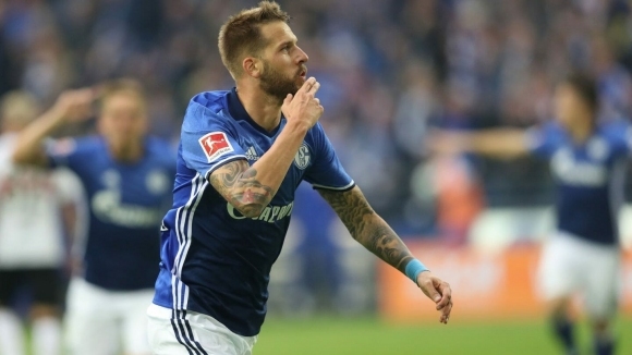 Нападателят на Шалке 04 и Австрия Гуидо Бургщалер отпадна от