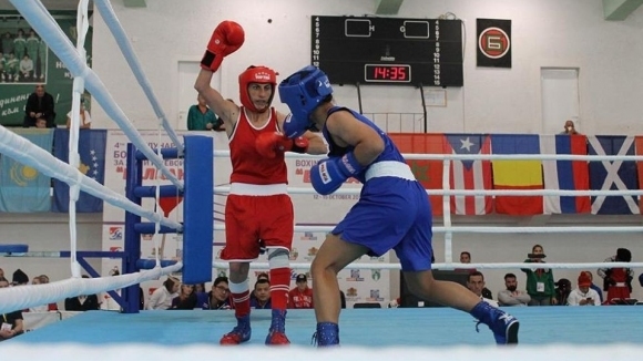 Севда Асенова започна с победа Световното първенство по бокс за