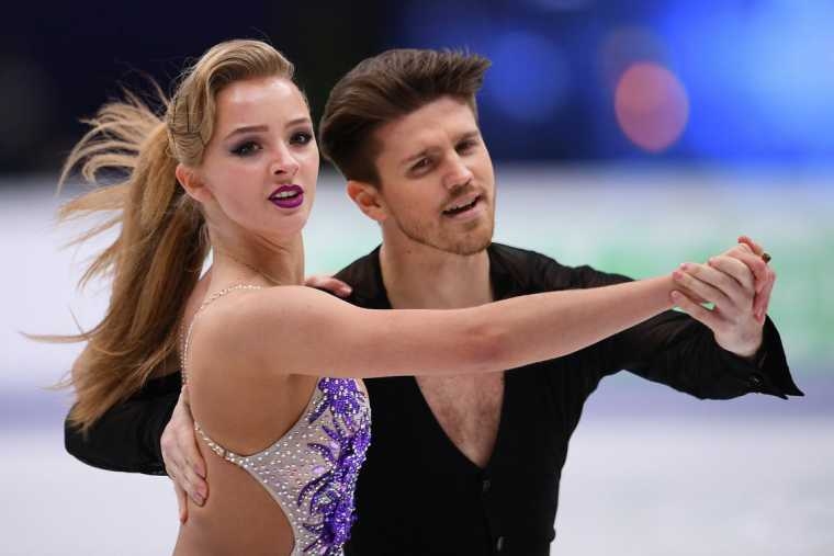 Александра Степанова и Иван Букин завоюваха златото при танцовите двойки