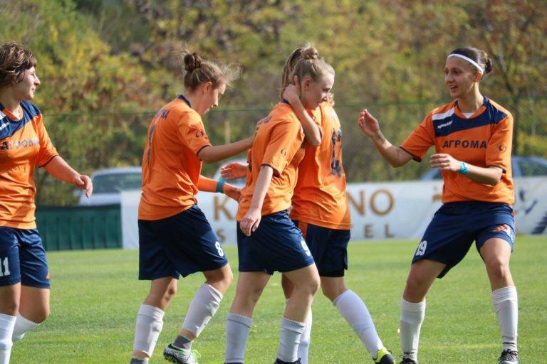Благоевградският женски футболен отбор Спортика победи с 4:1 Риал Ковачевци.