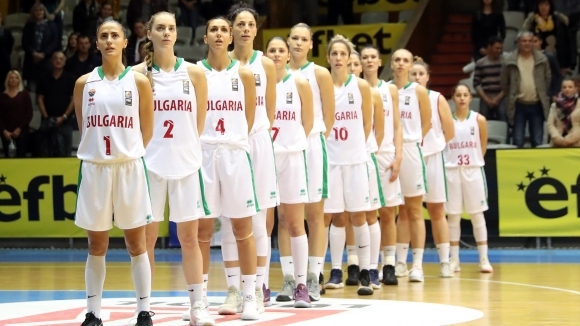 Женският национален отбор по баскетбол пристигна в Холандия за последния