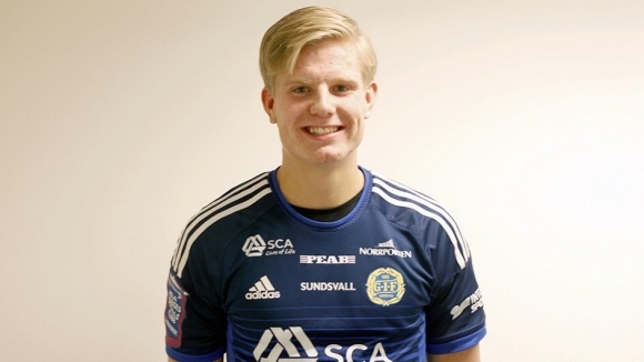 ЦСКА София иска да привлече двама шведски футболисти твърди местното издание