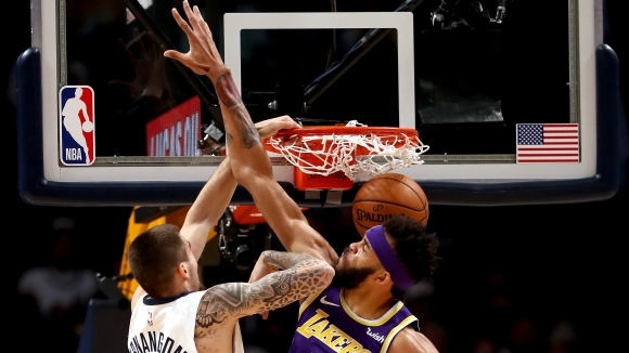 Денвър затвърди добрите отзиви за играта си през новия сезон