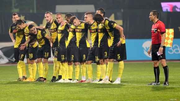 Ботев Пловдив почете човека дал името на клуба Точно преди