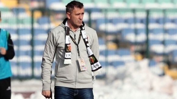 Наставникът на Локомотив Пловдив Бруно Акрапович разкри какво е попречило