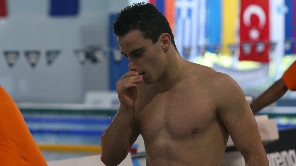 Иван Алмаджиев подобри националния рекорд на 50 метра бътерфлай за