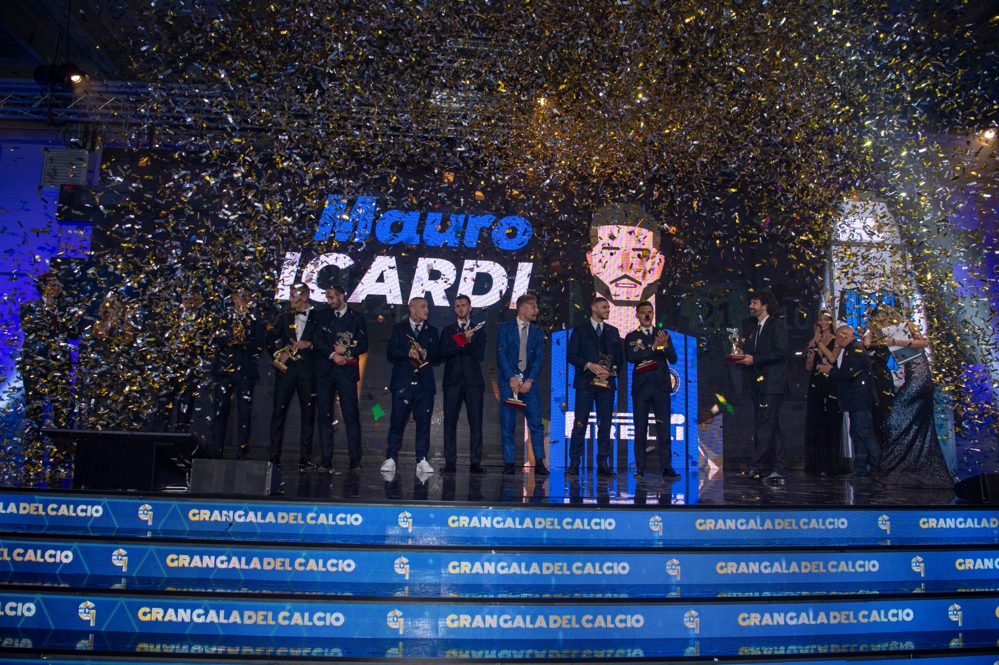 Нападателят на Интер Мауро Икарди бе избран за най добър футболист