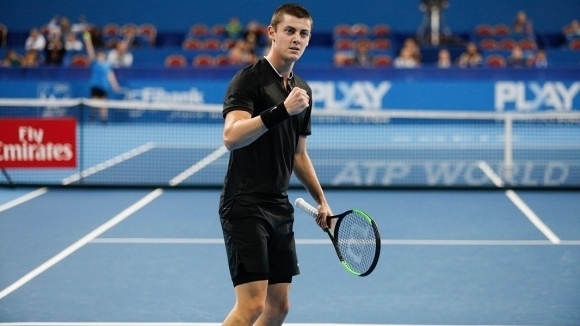 Българинът Александър Лазаров отпадна от турнира по тенис на твърди