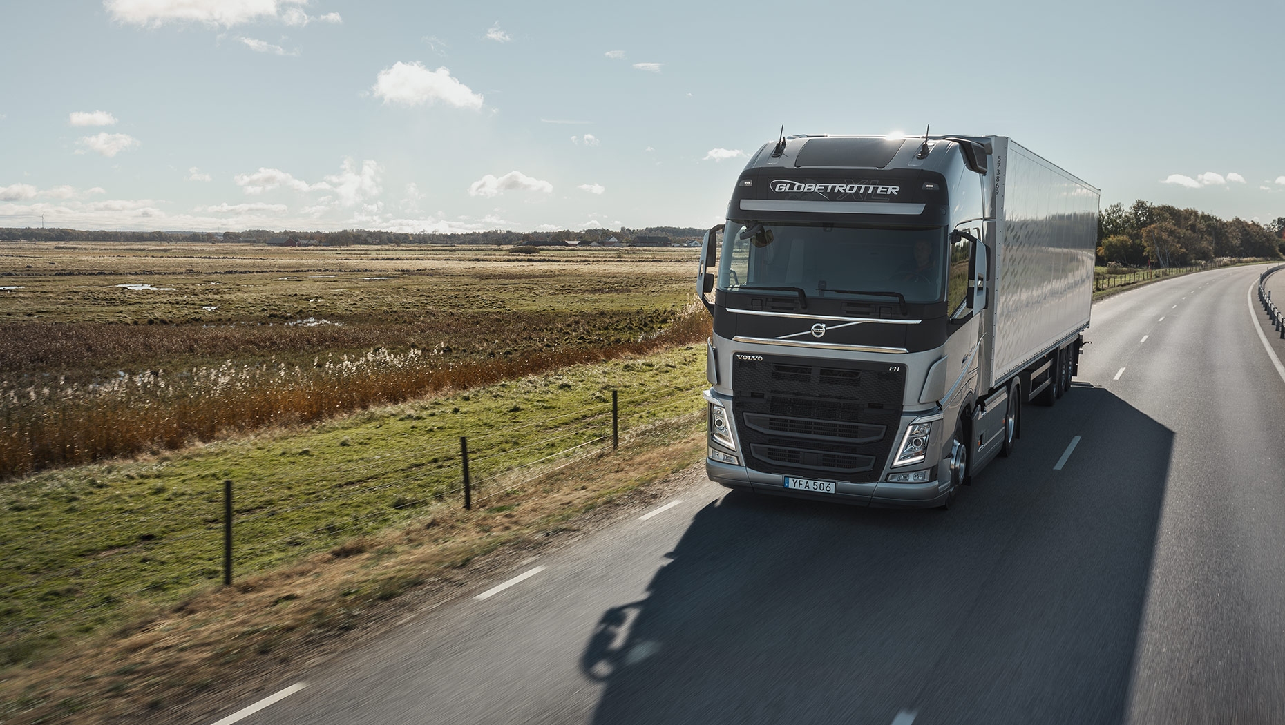 Volvo Trucks въвежда подобрения в D11 и D13 двигателите на