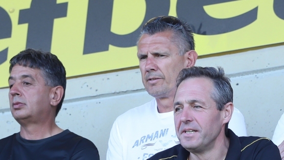 Днес изтъкнатият нападател от близкото минало и бивш национал на