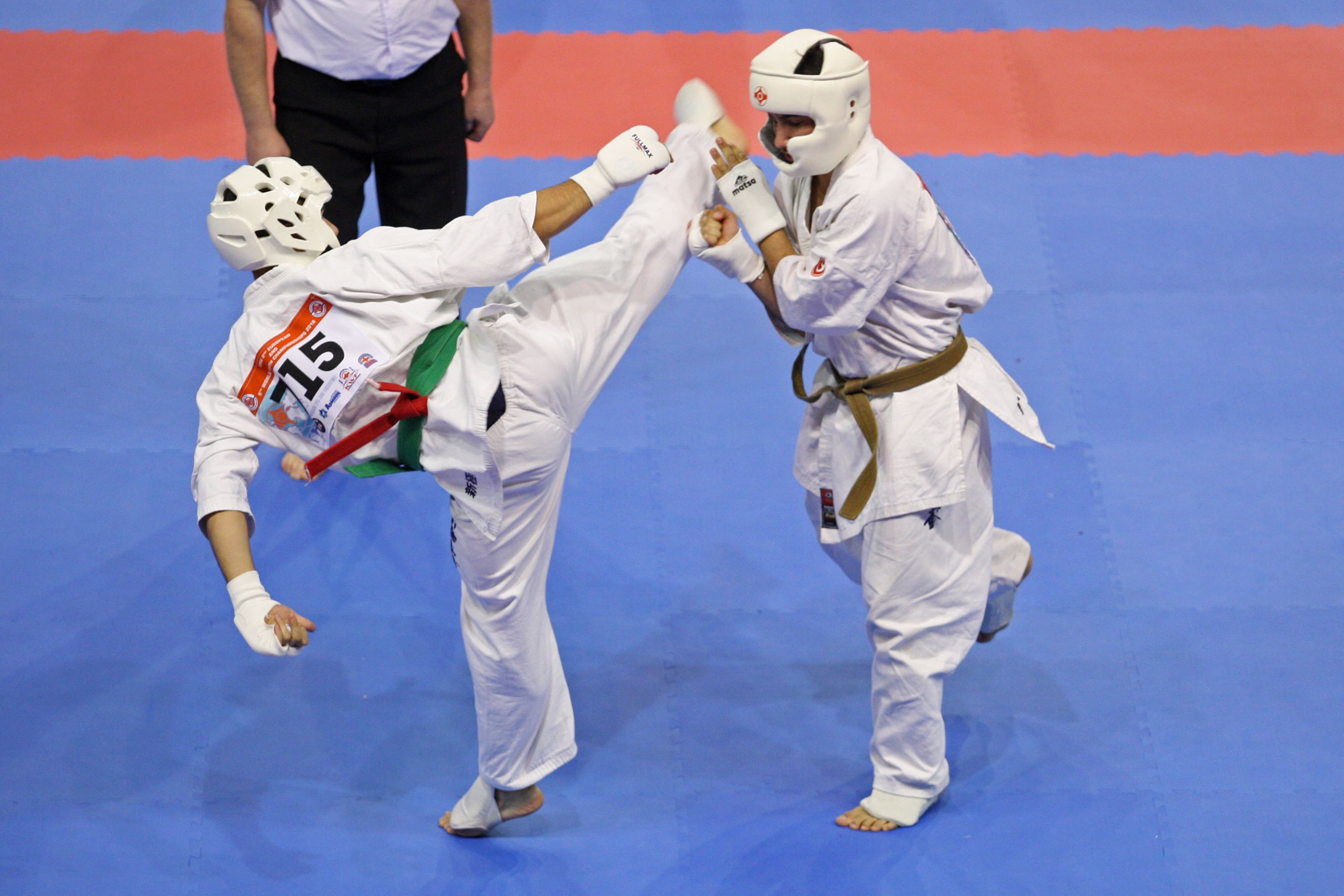 Четирима състезатели от националния отбор на Българската карате киокушин федерация