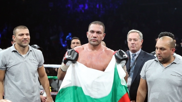 Най-добрият български боксьор Кубрат Пулев демонстрира самочувствие и радост от