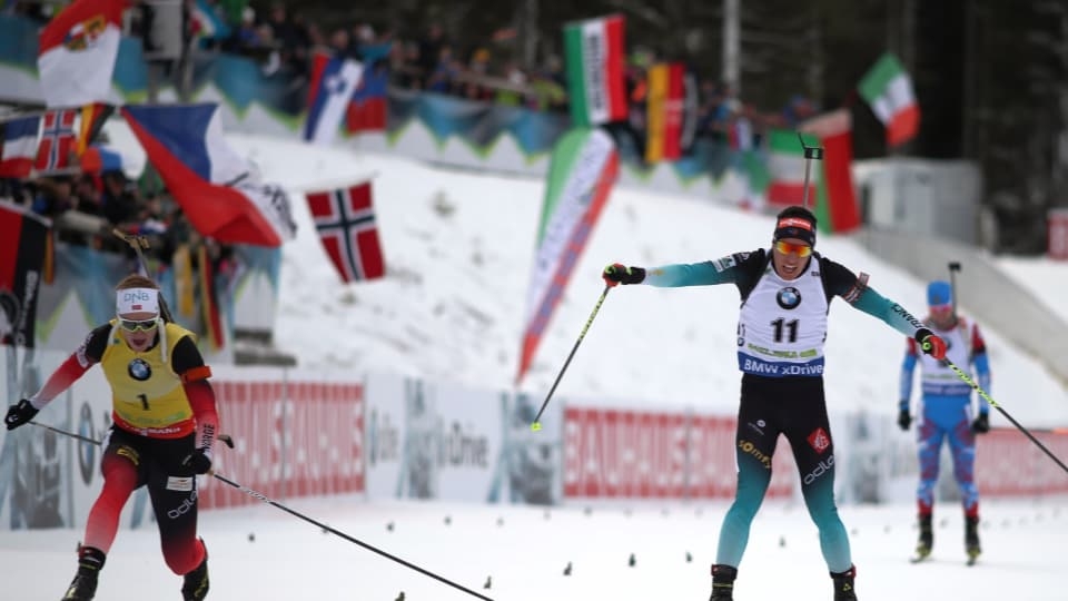 Олимпийският шампион Йоханес Тингес Бьо Норвегия спечели преследването на 12 5