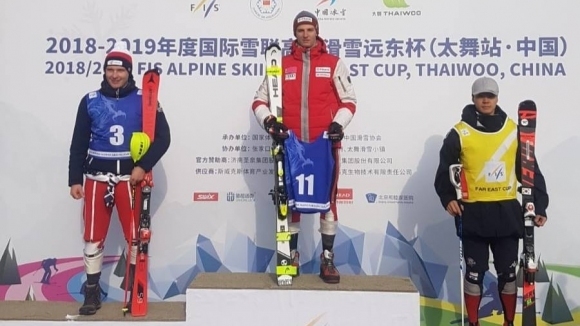 Камен Златков спечели слалома за Континенталната купа по ски-алпийски дисциплини