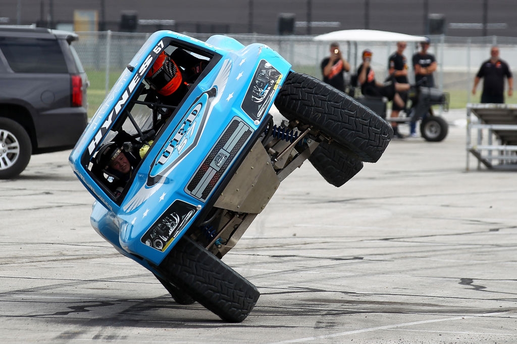 Победителят от НАСКАР и офроуд легенда в САЩ Роби Гордън