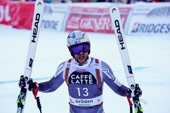 Норвежецът Аксел Лунс Свиндал спечели супергигансткия слалом от Световната купа