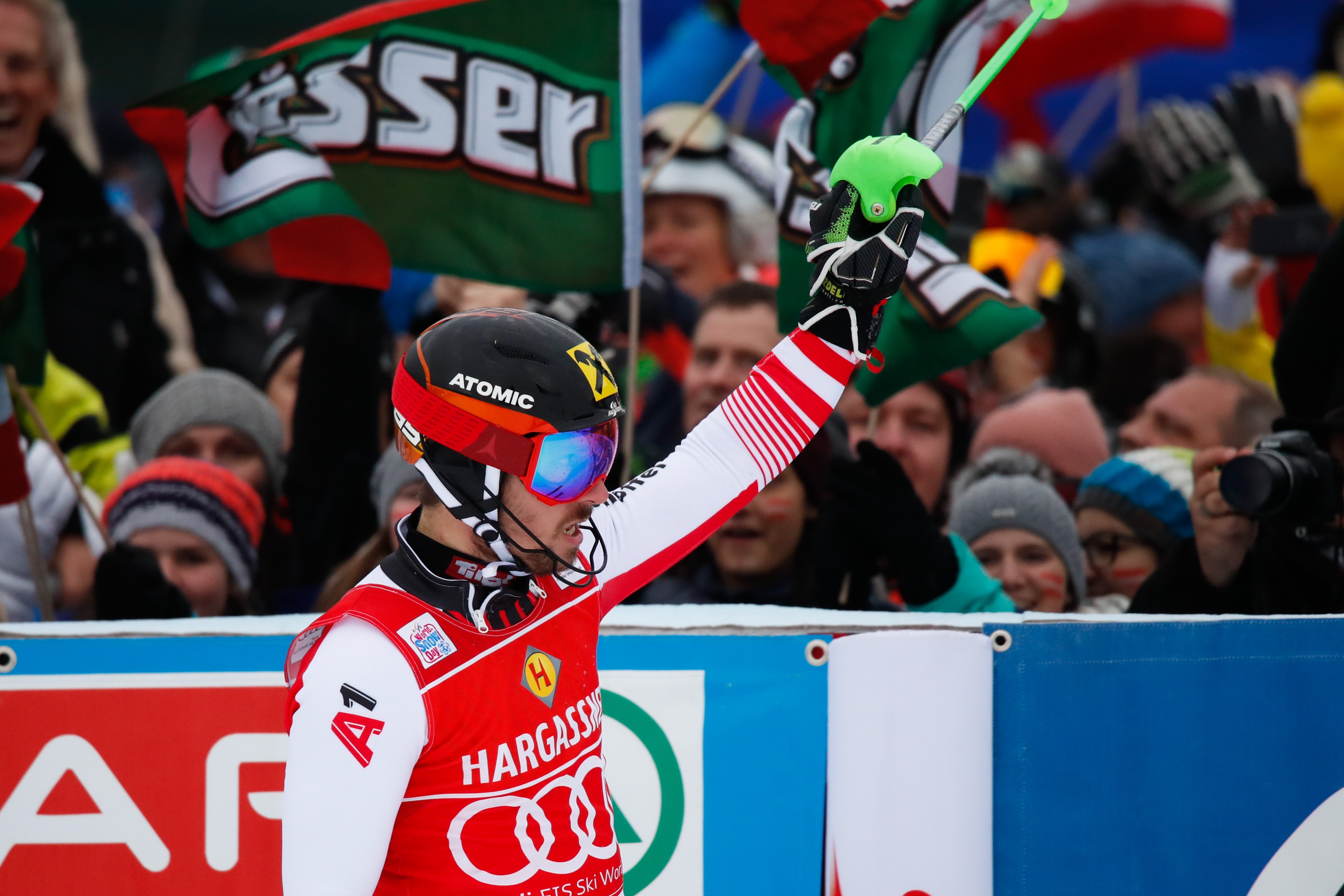 Световният шампион Марсел Хиршер Австрия спечели слалома от Световната купа