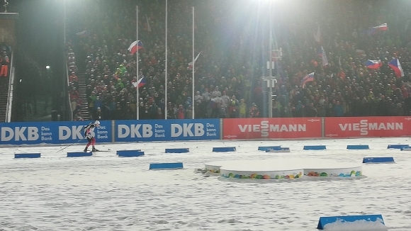Олимпийската вицешампионка Марте Олсбу (Норвегия) спечели спринта на 7.5 километра