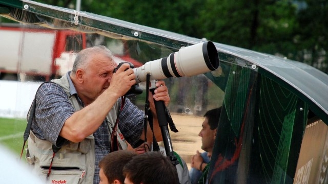 Бончук Андонов е един от най-известните фоторепортери, успял да улови