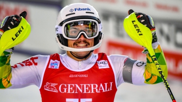 Водещите български състезатели в алпийските ски Алберт Попов и Камен