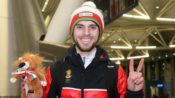 Най добрият български ски скачач Владимир Зографски определи началото на сезона