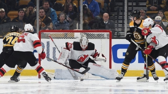 Макензи Блекууд спаси 40 удара за първата си победа в