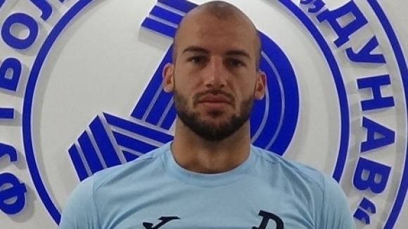 Славия се договори със защитника Преслав Петров Бранителят бе част