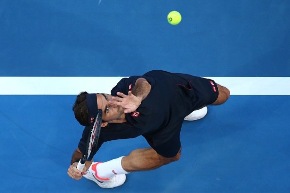 Роджър Федерер започна с експресна победа новия тенис сезон. 37-годишният