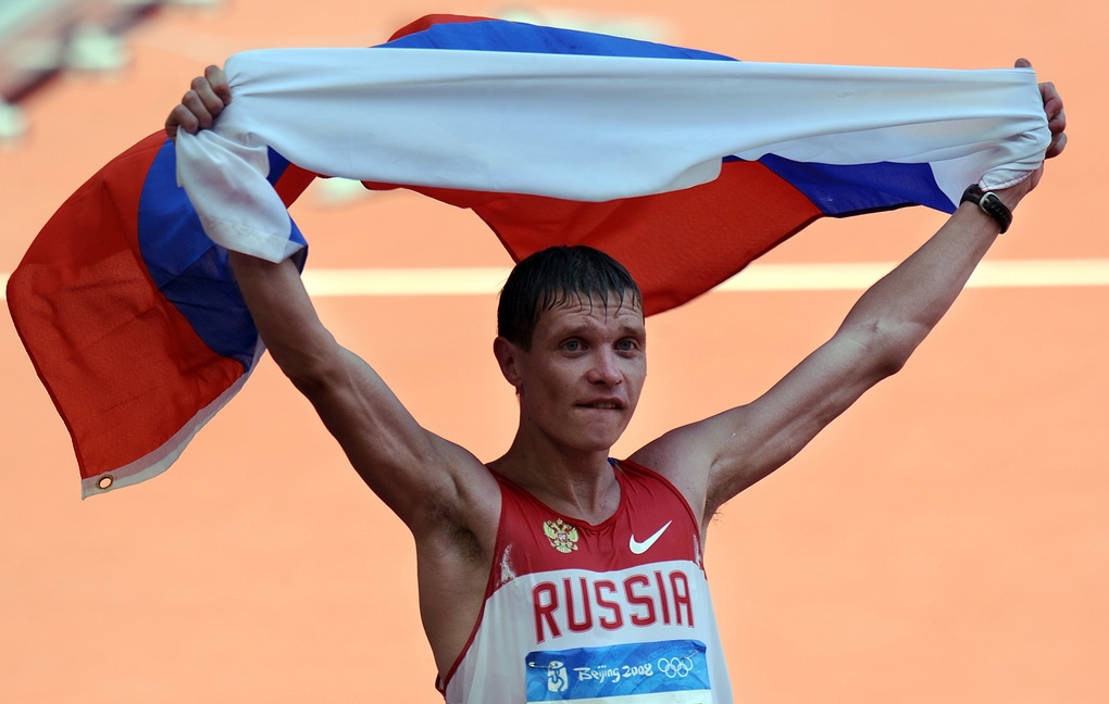 Двукратният олимпийски медалист по спортно ходене Денис Нижегородов Русия прекрати