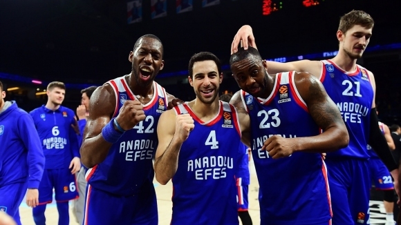 Анадолу Ефес Истанбул спечели срещу гостуващия Байерн Мюнхен с 92 77
